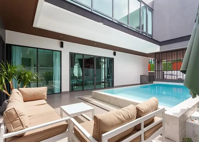Astro Deluxe 4 Bedrooms Villa