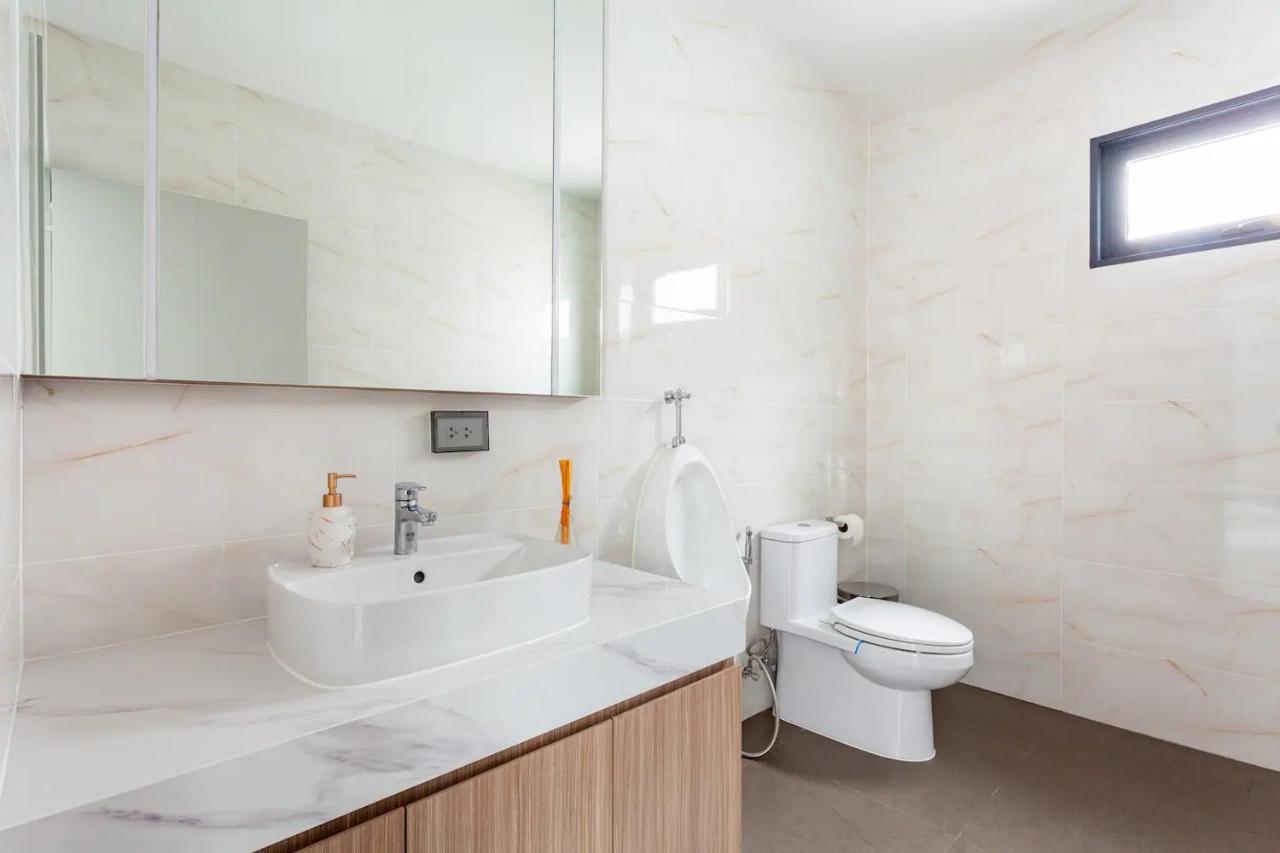 Vila Astro Deluxe 4 Bedrooms Nong Prue
